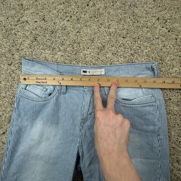 LEVI'S WOMEN'S SHORTS STRIPED BLUE WHITE SIZE 6 COTTON BLEND Stretch White Tab - Picture 14 of 15